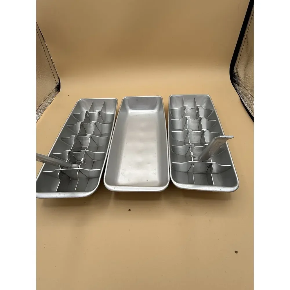 Vintage 3 GENERAL ELECTRIC ALUMINUM ICE CUBE TRAYS MADES 18 MINI CUBES Lot